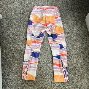 Lululemon leggings size 8